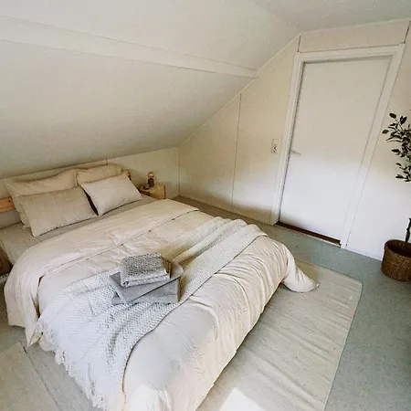 Nordic Eco Retreat With Sauna, Firepit And Slow Living 펜션 *